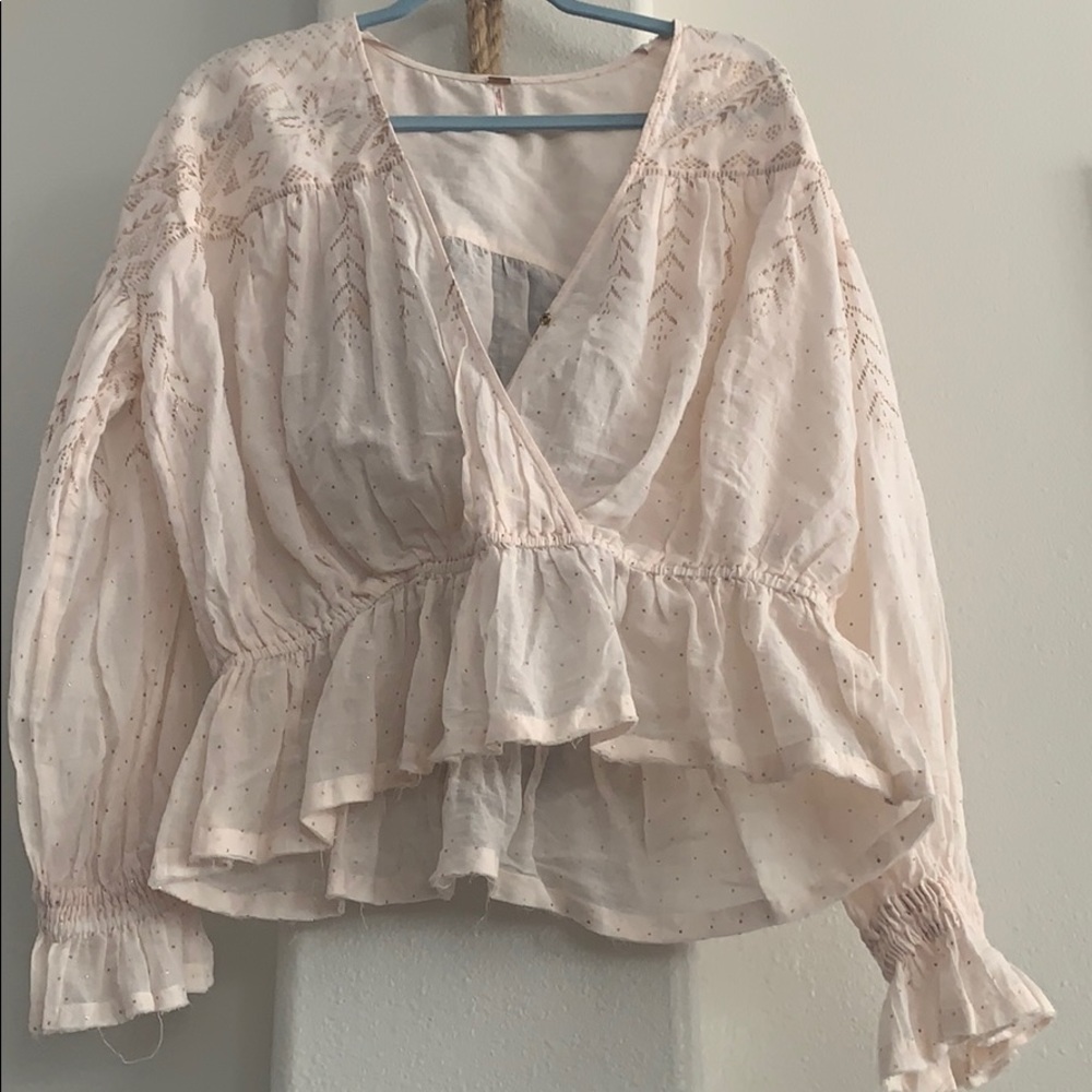 Aztec print Top. - Picture 6 of 6